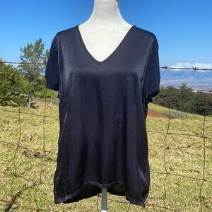 Xcvi Blue Satin Vneck Short Sleeve Tee M